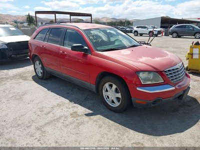 2C4GM68435R****** 2005 Chrysler Pacifica