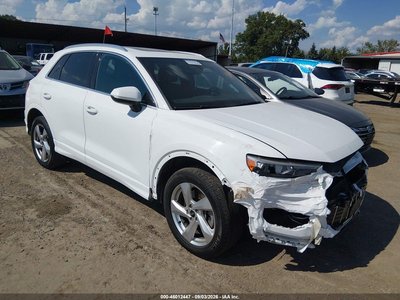 WA1AUCF37M1****** 2021 Audi Q3