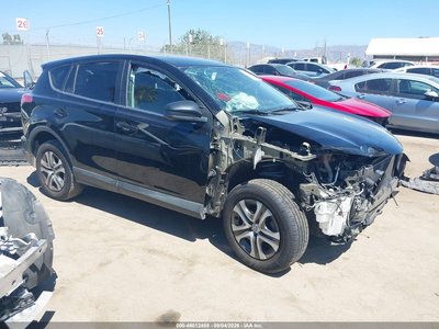 2T3ZFREV8JW****** 2018 Toyota RAV4