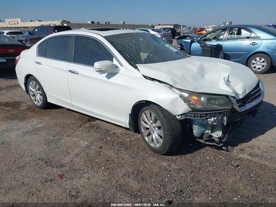 1HGCR2F82DA****** 2013 Honda Accord