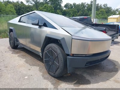 7G2CEHED7RA****** 2024 Tesla Cybertruck