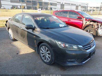 1HGCR2F75DA****** 2013 Honda Accord