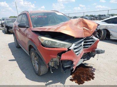 KM8J33A45HU****** 2017 Hyundai Tucson