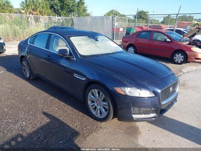 SAJBD4BV8GC****** 2016 Jaguar XF