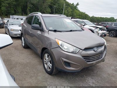 KM8JUCACXCU****** 2012 Hyundai Tucson