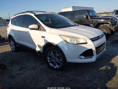 1FMCU0HX6DU****** 2013 Ford Escape