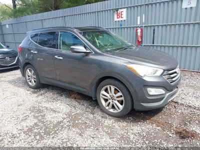 5XYZWDLA8GG****** 2016 Hyundai Santa Fe