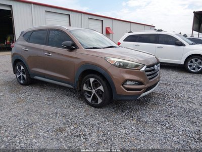 KM8J3CA22HU****** 2017 Hyundai Tucson