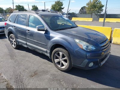 4S4BRBPC8E3****** 2014 Subaru Outback