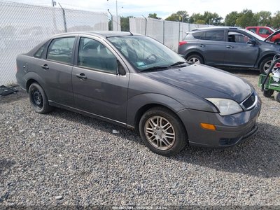 1FAHP34N65W****** 2005 Ford Focus