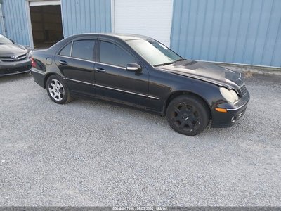 WDBRF81JX5F****** 2005 Mercedes-Benz C 240