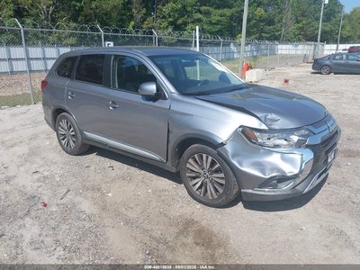 JA4AD3A39KZ****** 2019 Mitsubishi Outlander
