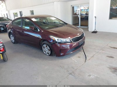 3KPFK4A78JE****** 2018 Kia Forte
