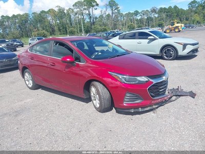 1G1BE5SM5K7****** 2019 Chevrolet Cruze