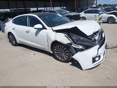 KNALC4J13H5****** 2017 Kia Cadenza