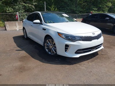5XXGV4L21HG****** 2017 Kia Optima