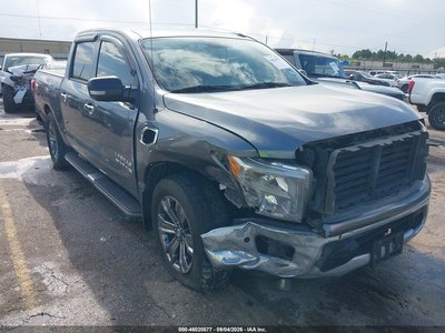 1N6AA1E63HN****** 2017 Nissan Titan