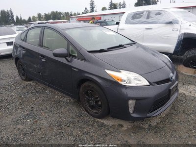 JTDKN3DU7E0****** 2014 Toyota Prius