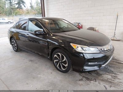 1HGCR2F74HA****** 2017 Honda Accord