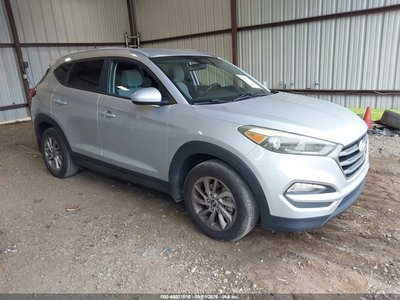 KM8J33A41GU****** 2016 Hyundai Tucson