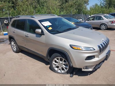 1C4PJLCB8FW****** 2015 Jeep Cherokee