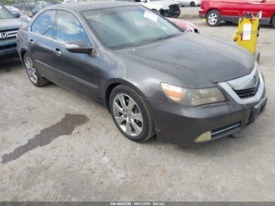 JH4KB2F65AC****** 2010 Acura RL