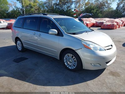 5TDYK4CC4AS****** 2010 Toyota Sienna