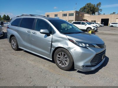 5TDJRKEC2MS****** 2021 Toyota Sienna Hybrid