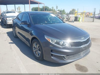 5XXGT4L19HG****** 2017 Kia Optima
