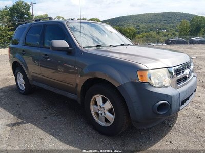 1FMCU9DG4AK****** 2010 Ford Escape