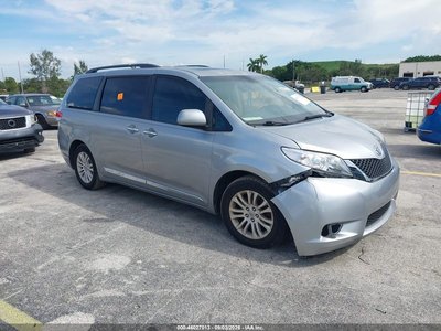 5TDYK3DC3CS****** 2012 Toyota Sienna