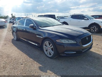 SAJWJ2GD8G8****** 2016 Jaguar XJ-Series