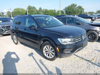 3VV1B7AX4JM****** 2018 Volkswagen Tiguan