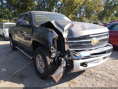 3GCPKSE76DG****** 2013 Chevrolet Silverado 1500