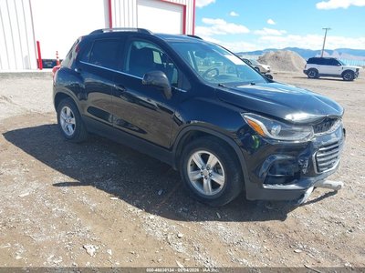 3GNCJLSB5JL****** 2018 Chevrolet Trax