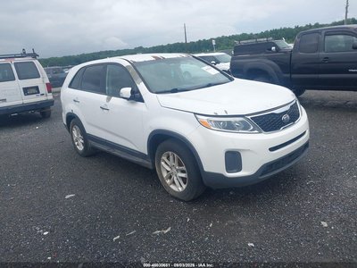 5XYKT3A68FG****** 2015 Kia Sorento