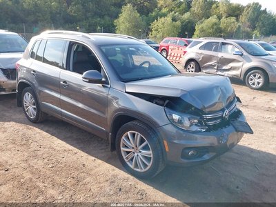 WVGBV7AX7GW****** 2016 Volkswagen Tiguan
