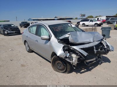 3N1CN7AP5HK****** 2017 Nissan Versa