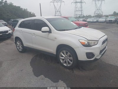 4A4AP3AUXEE****** 2014 Mitsubishi Outlander