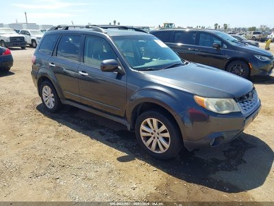 JF2SHADC5DH****** 2013 Subaru Forester