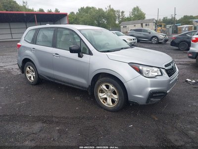 JF2SJAAC9JH****** 2018 Subaru Forester