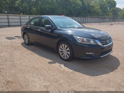 1HGCR2F76DA****** 2013 Honda Accord