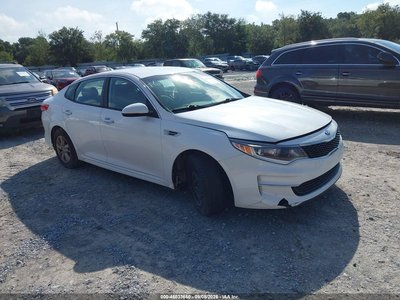 5XXGT4L35HG****** 2017 Kia Optima