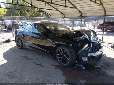 5YJSA1E68MF****** 2021 Tesla Model S