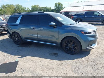 KNDNE5H35N6****** 2022 Kia Carnival Mpv