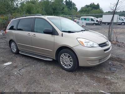 2004 Toyota Sienna