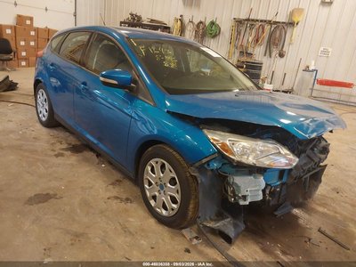 1FADP3K24EL****** 2014 Ford Focus