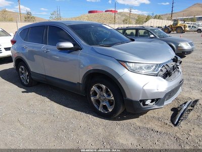 7FARW2H82JE****** 2018 Honda CR-V
