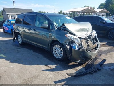 2012 Toyota Sienna