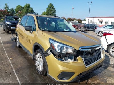 JF2SKADC2LH****** 2020 Subaru Forester